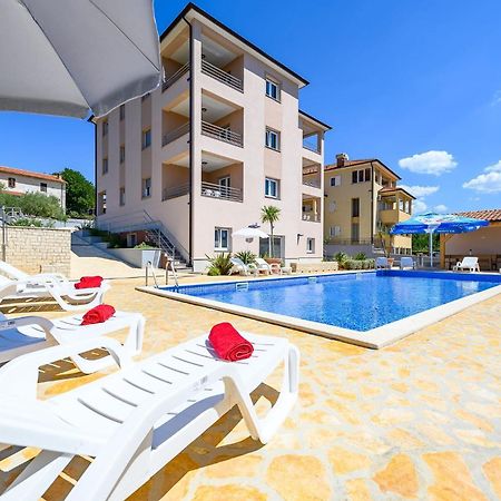 Stancija Amorozo 5 - Apartment N. 7 Porec Luaran gambar