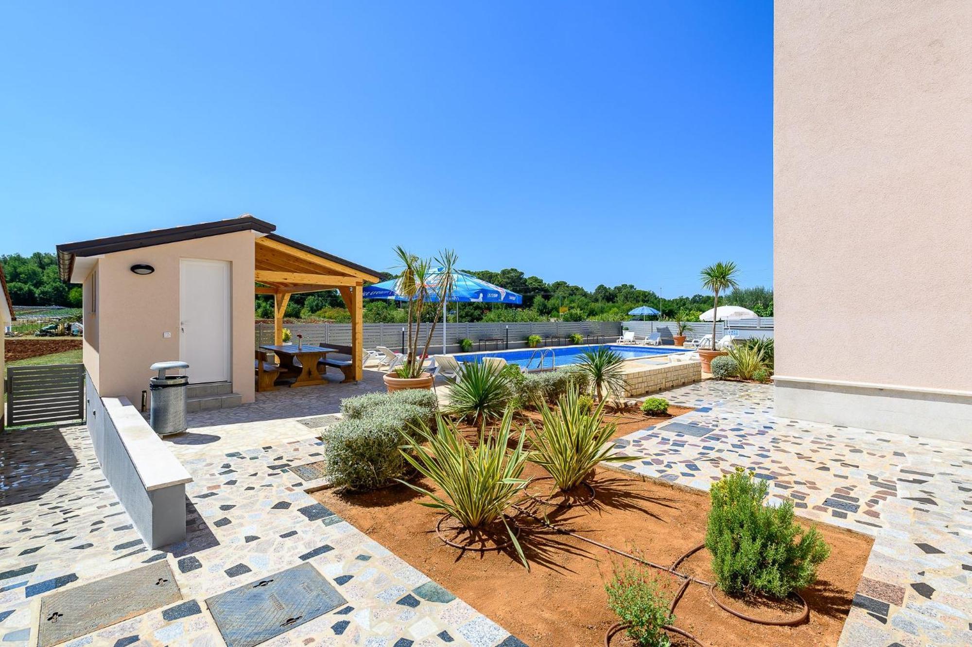 Stancija Amorozo 5 - Apartment N. 7 Porec Luaran gambar