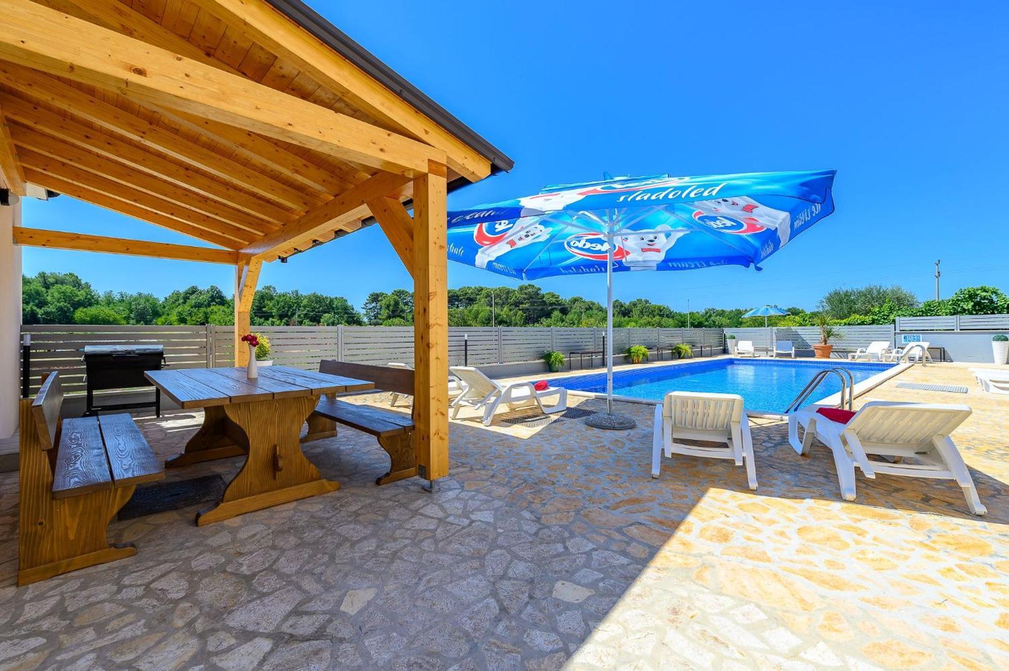 Stancija Amorozo 5 - Apartment N. 7 Porec Luaran gambar
