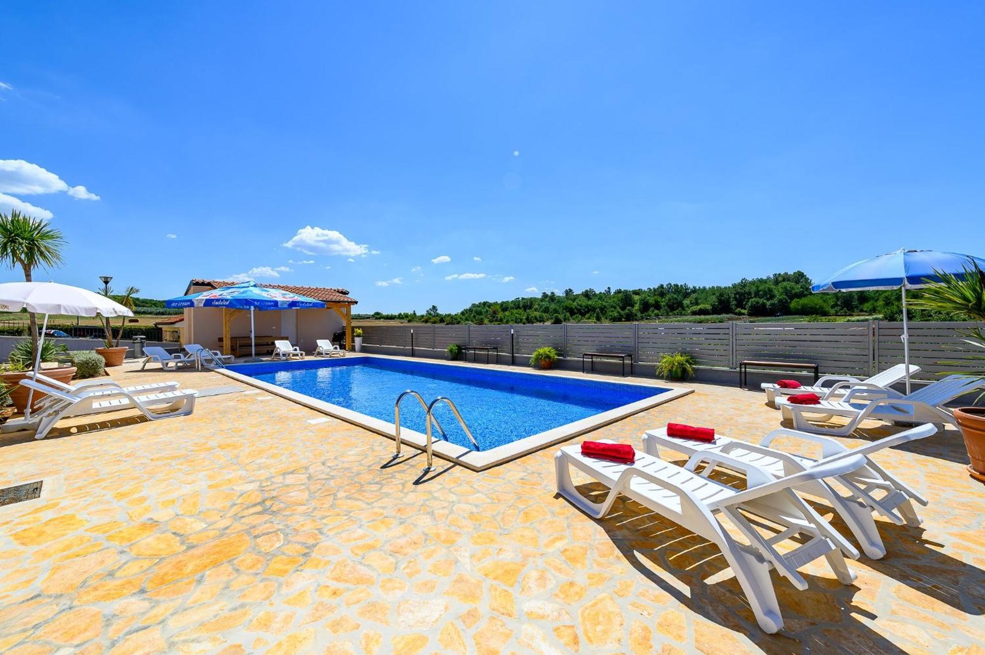 Stancija Amorozo 5 - Apartment N. 7 Porec Luaran gambar