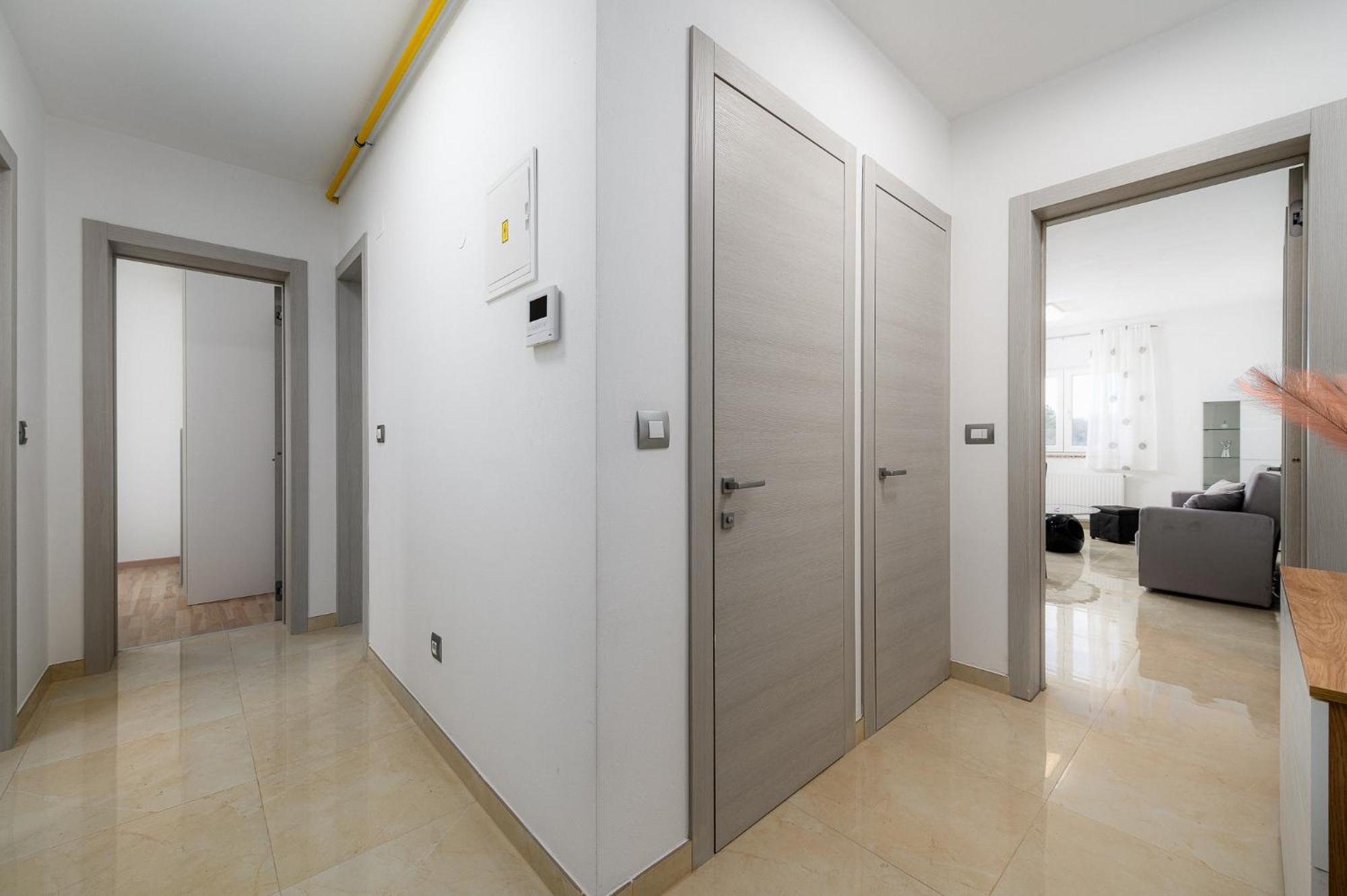Stancija Amorozo 5 - Apartment N. 7 Porec Luaran gambar