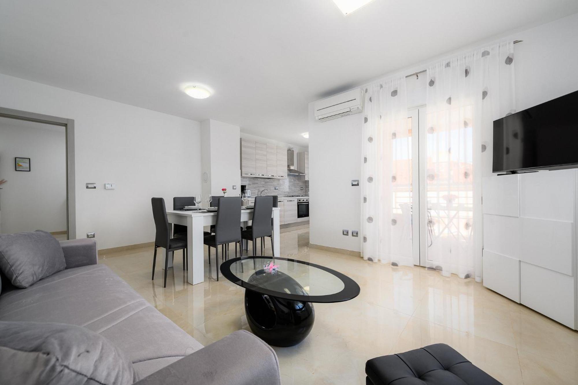 Stancija Amorozo 5 - Apartment N. 7 Porec Luaran gambar